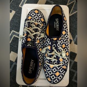 Sperry Top Siders patterned Navy and orange